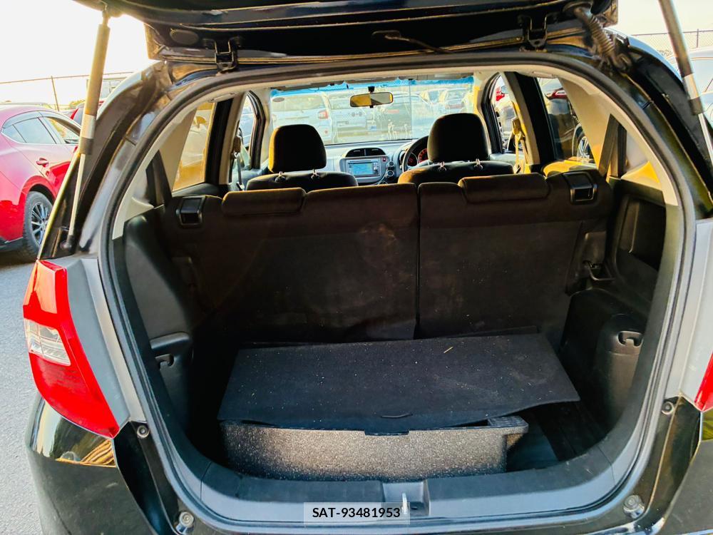 Honda FIT 2012-07 7671729-25