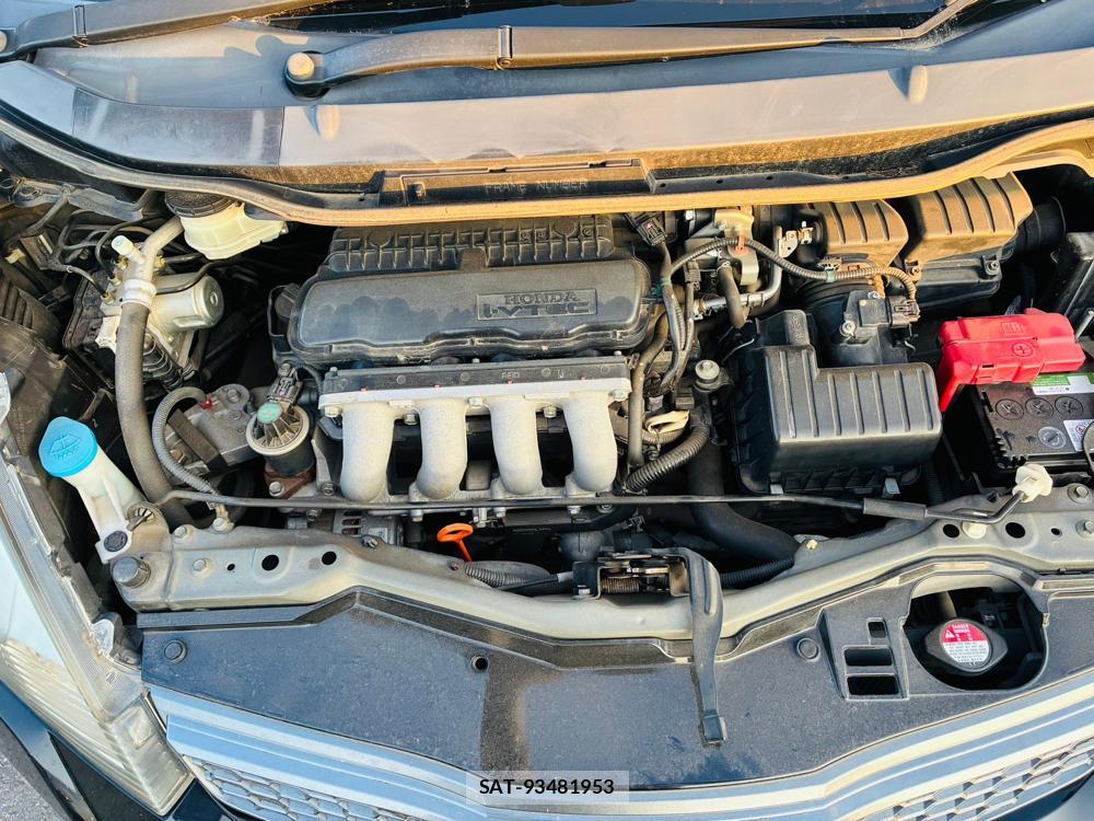 Honda FIT 2012-07 7671729-33