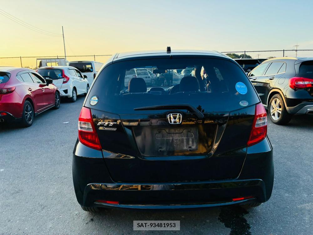Honda FIT 2012-07 7671729-3