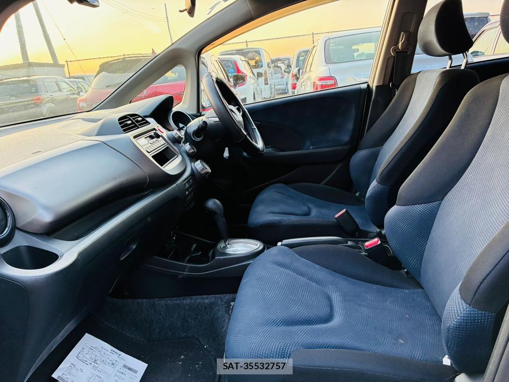 Honda FIT 2012-01 7686363-10