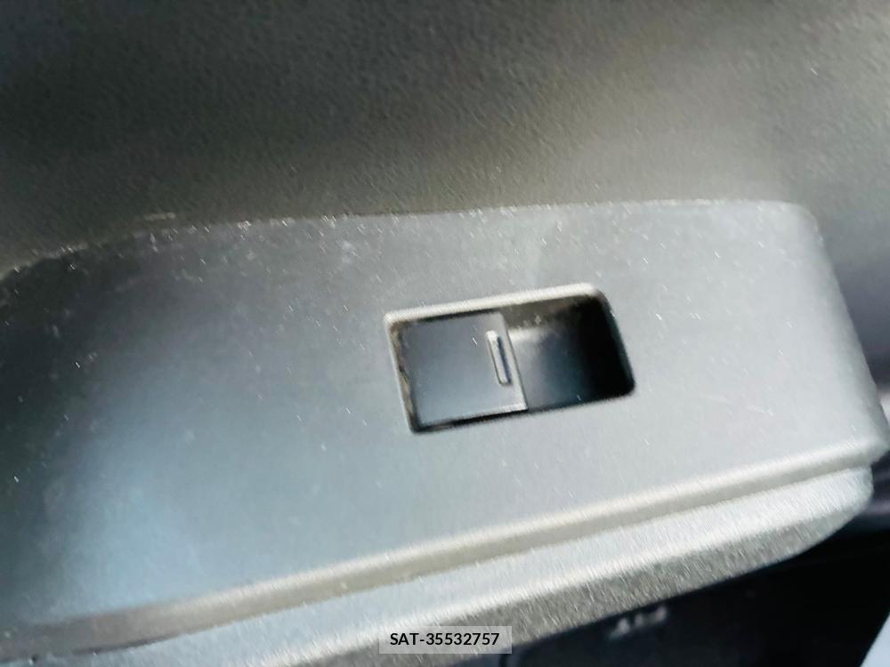 Honda FIT 2012-01 7686363-23