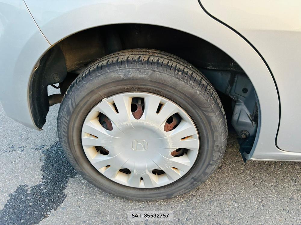 Honda FIT 2012-01 7686363-27
