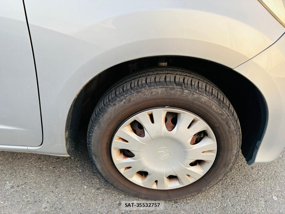 Honda FIT 2012-01 7686363-28