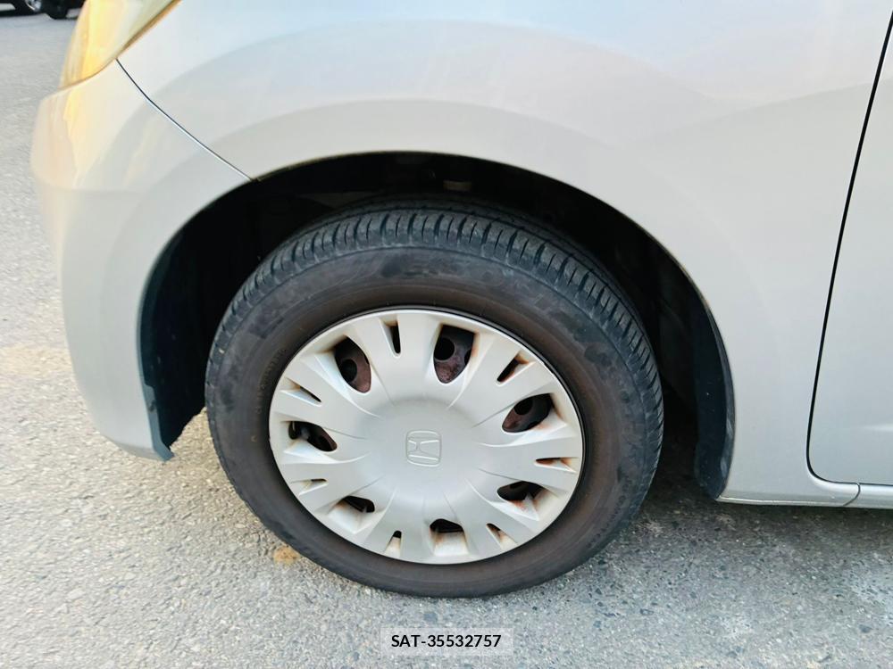 Honda FIT 2012-01 7686363-29