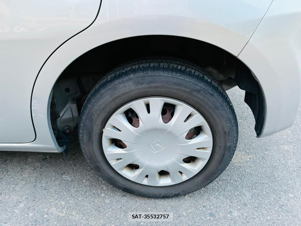 Honda FIT 2012-01 7686363-30
