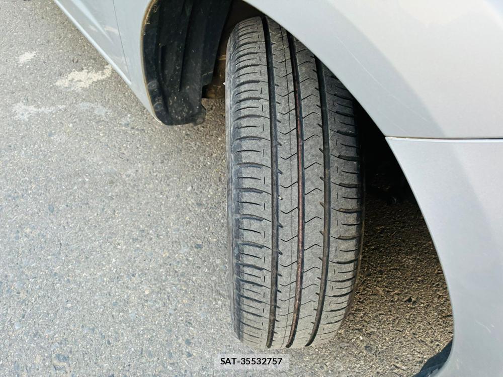 Honda FIT 2012-01 7686363-31