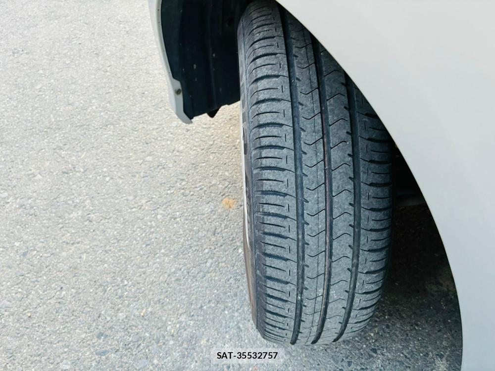Honda FIT 2012-01 7686363-32