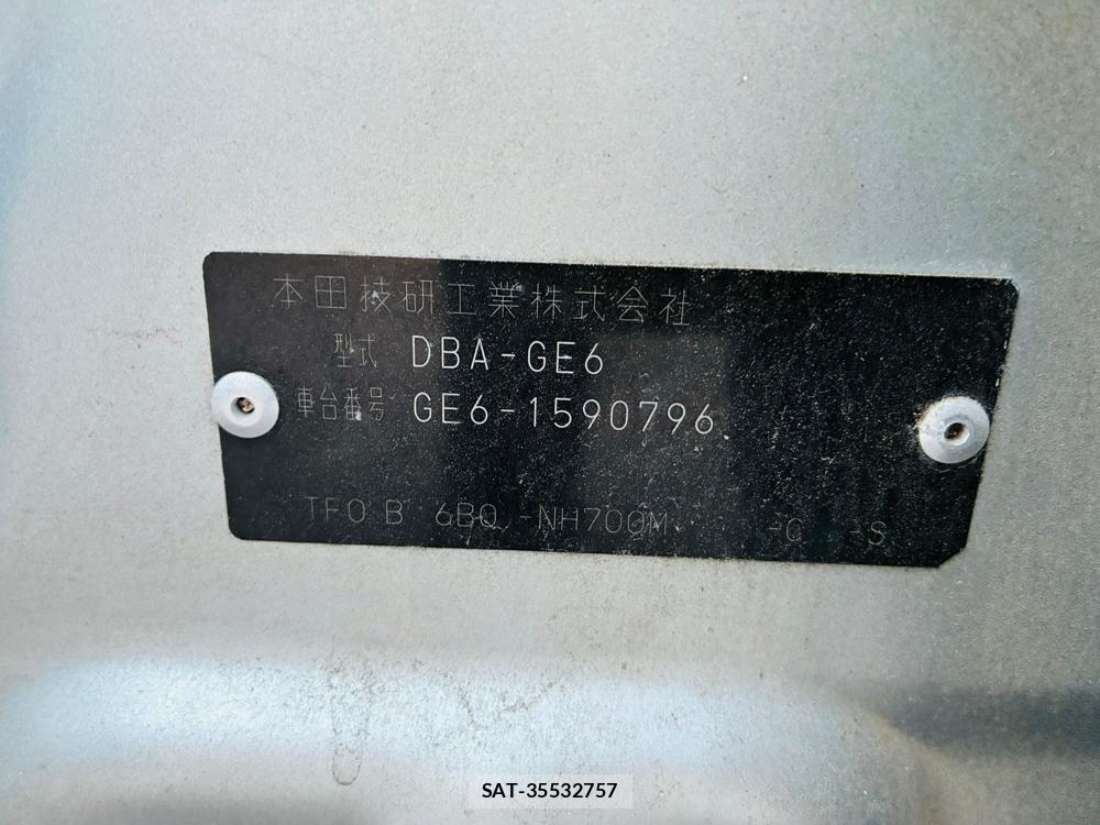 Honda FIT 2012-01 7686363-39
