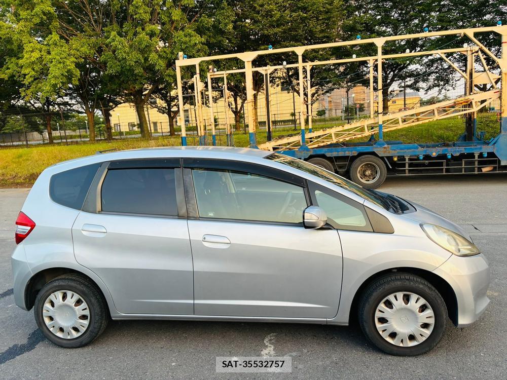 Honda FIT 2012-01 7686363-5