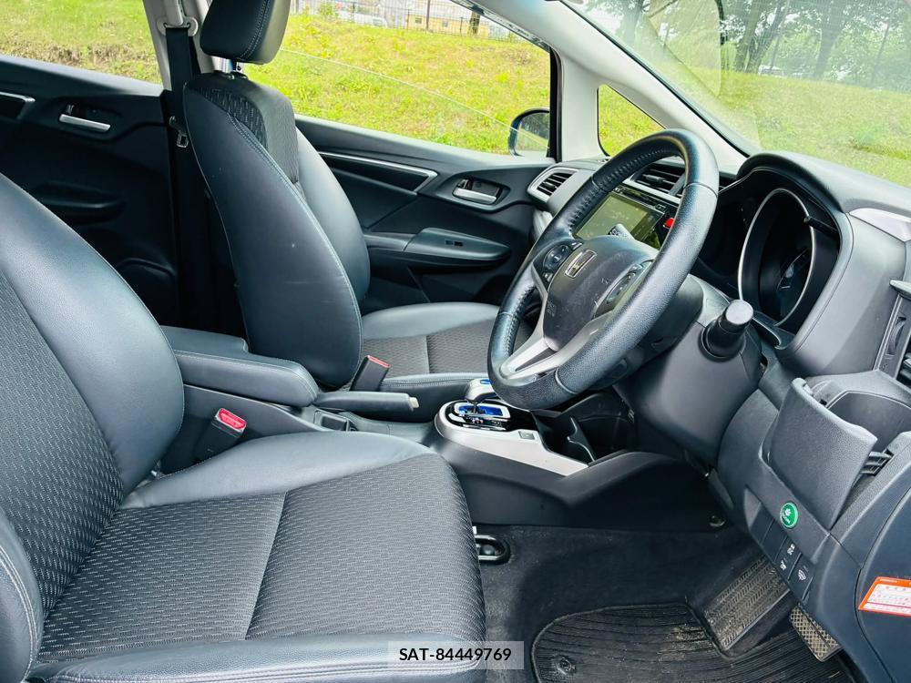 Honda FIT HYBRID 2014-04 7718231-11