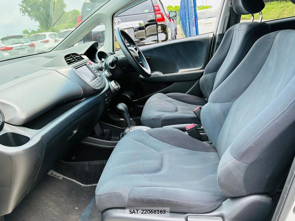 Honda FIT 2009-06 7609377-10