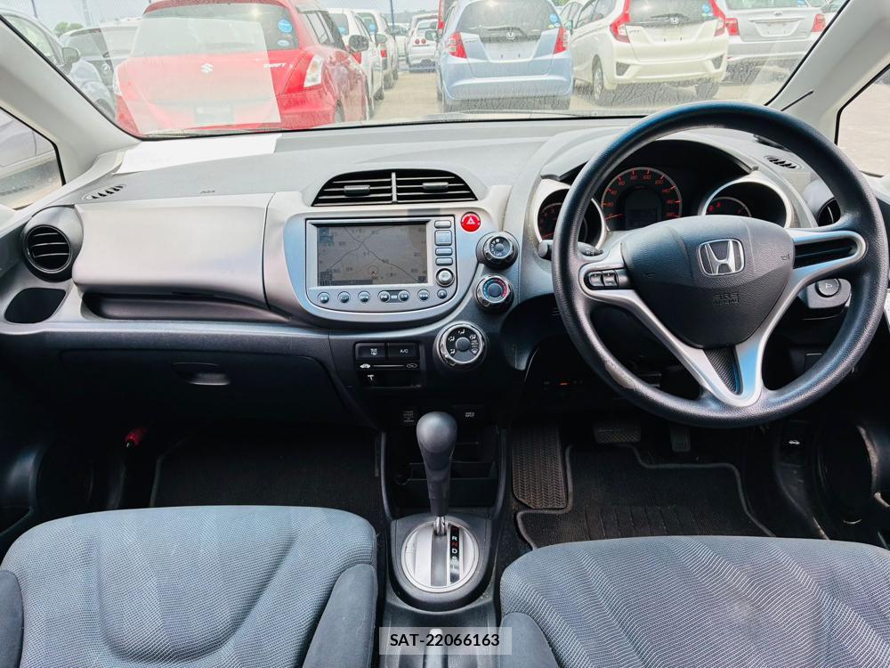 Honda FIT 2009-06 7609377-12