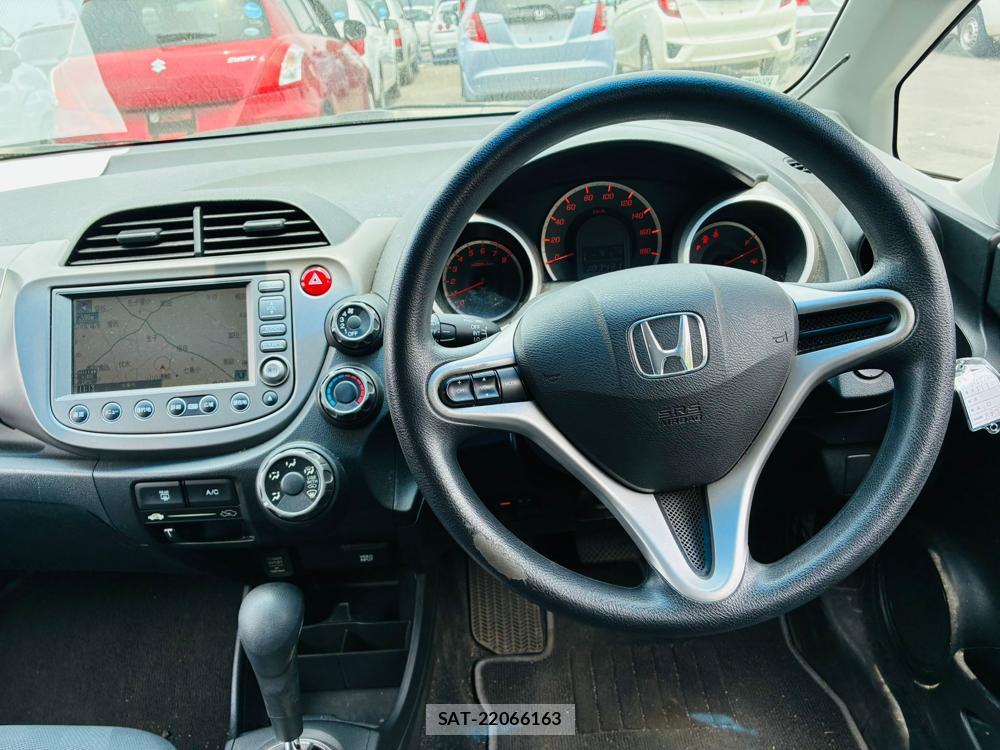 Honda FIT 2009-06 7609377-13