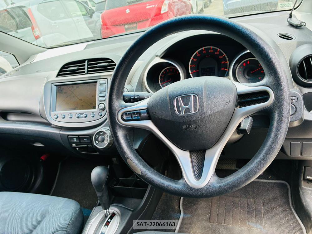 Honda FIT 2009-06 7609377-14