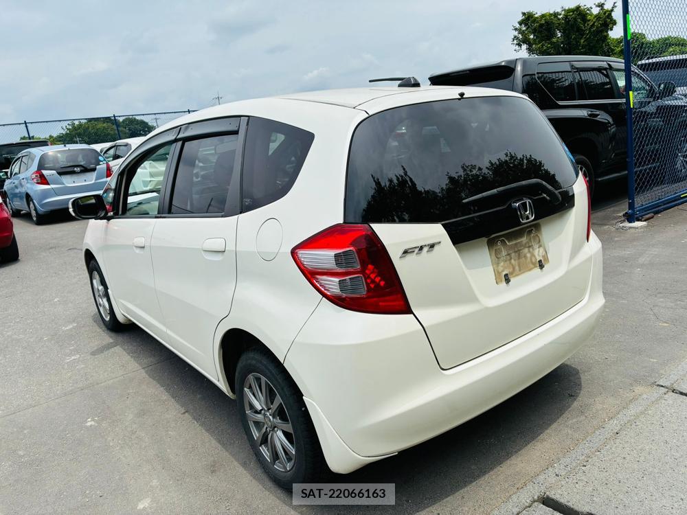 Honda FIT 2009-06 7609377-2
