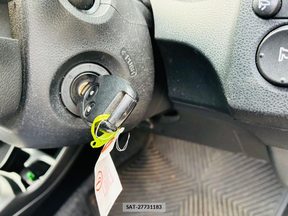 Honda FIT 2011-07 7578791-16