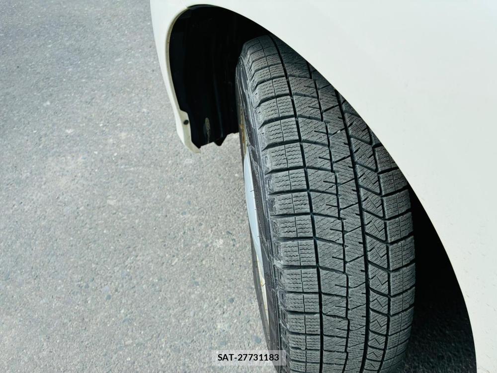 Honda FIT 2011-07 7578791-29