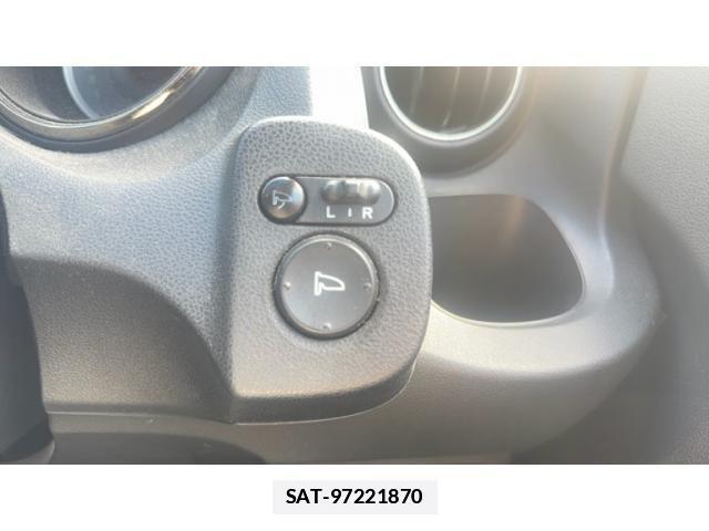 Honda FIT 2011-12 7723336-11