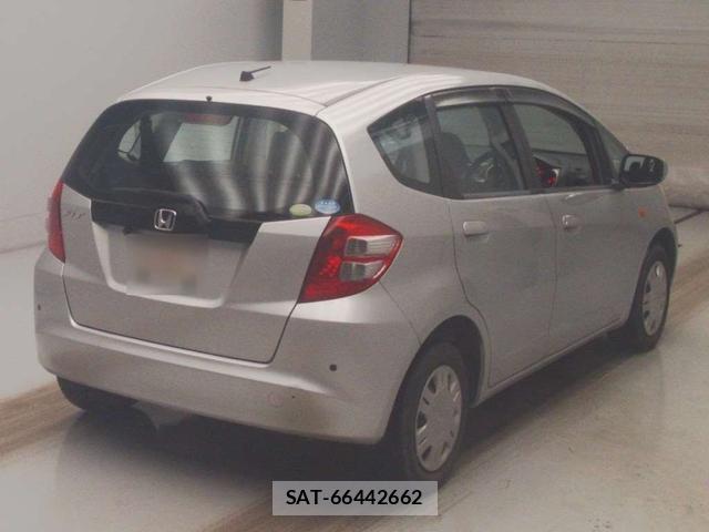 Honda FIT 2010-09 7746819-1