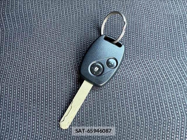 Honda FIT 2007-12 7784919-12