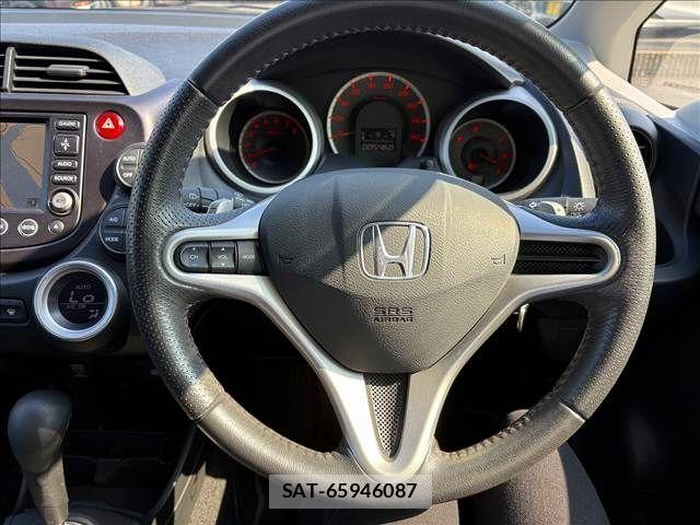 Honda FIT 2007-12 7784919-13