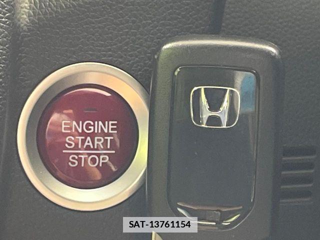 Honda FIT 2014-03 7784927-6