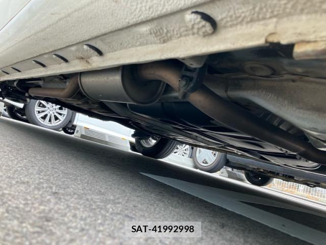 Honda FIT 2010-09 7784898-9