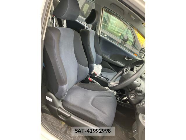 Honda FIT 2010-09 7784898-13
