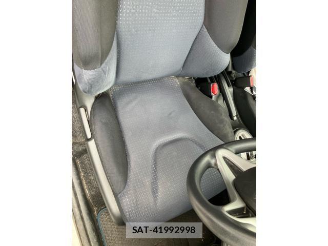 Honda FIT 2010-09 7784898-14