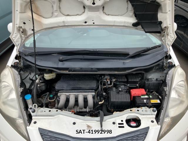 Honda FIT 2010-09 7784898-18