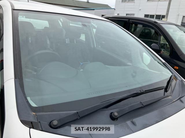 Honda FIT 2010-09 7784898-19