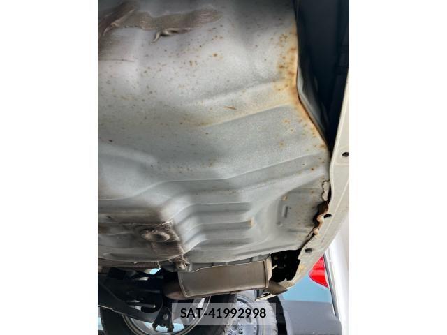 Honda FIT 2010-09 7784898-6