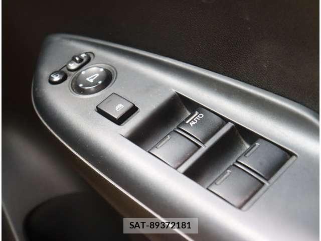 Honda FIT 2015-03 7784922-23
