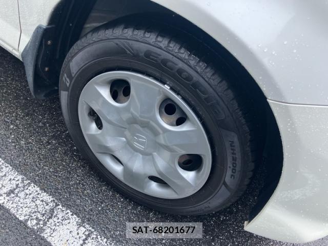 Honda FIT 2006-02 7784901-1