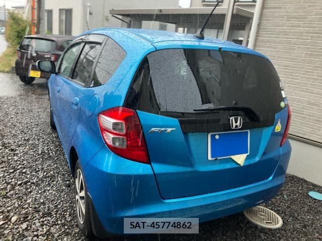 Honda FIT 2010-08 7784913-2