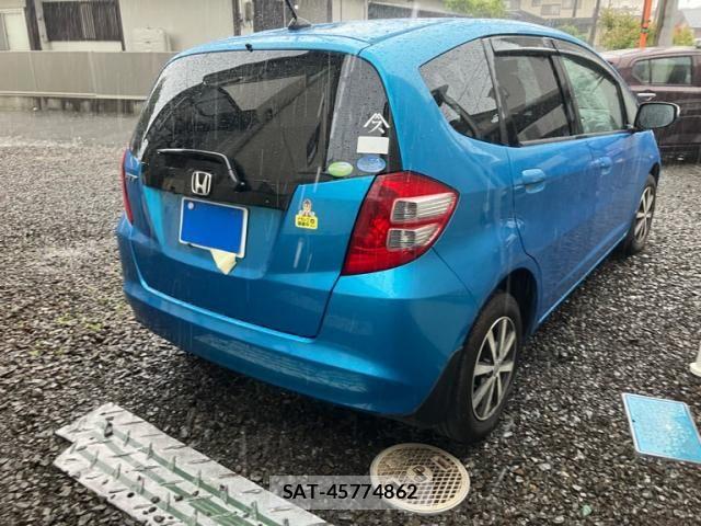 Honda FIT 2010-08 7784913-3
