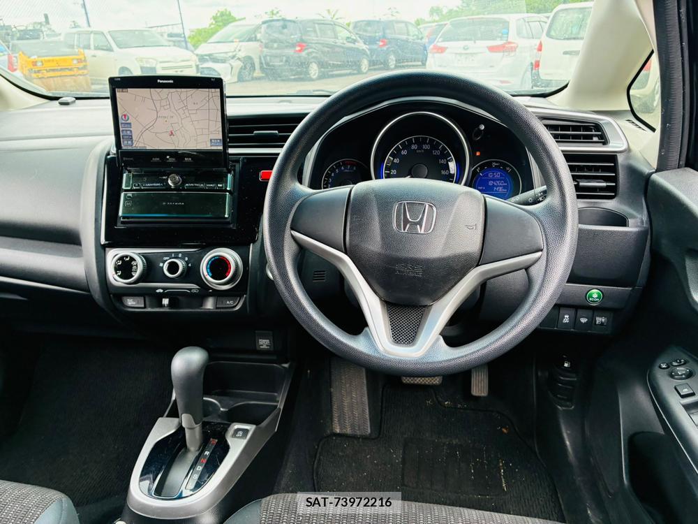 Honda FIT 2014-07 7578792-12
