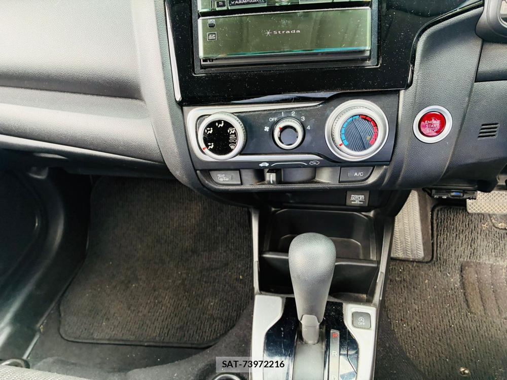 Honda FIT 2014-07 7578792-17