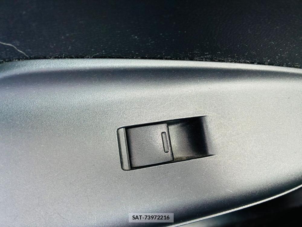 Honda FIT 2014-07 7578792-21