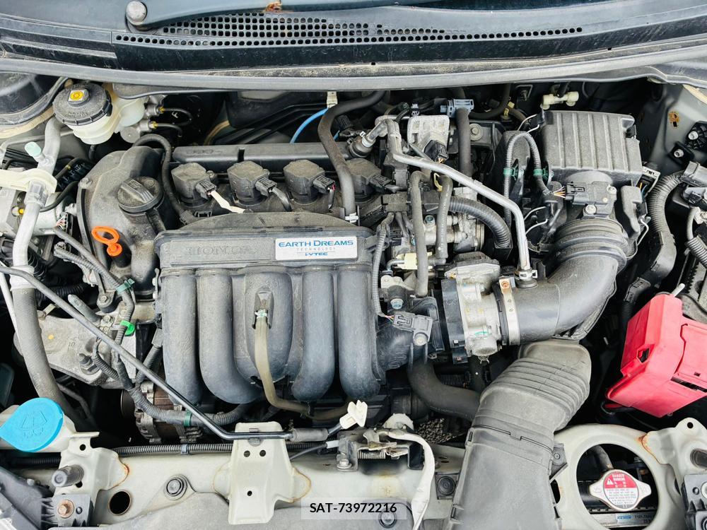 Honda FIT 2014-07 7578792-31