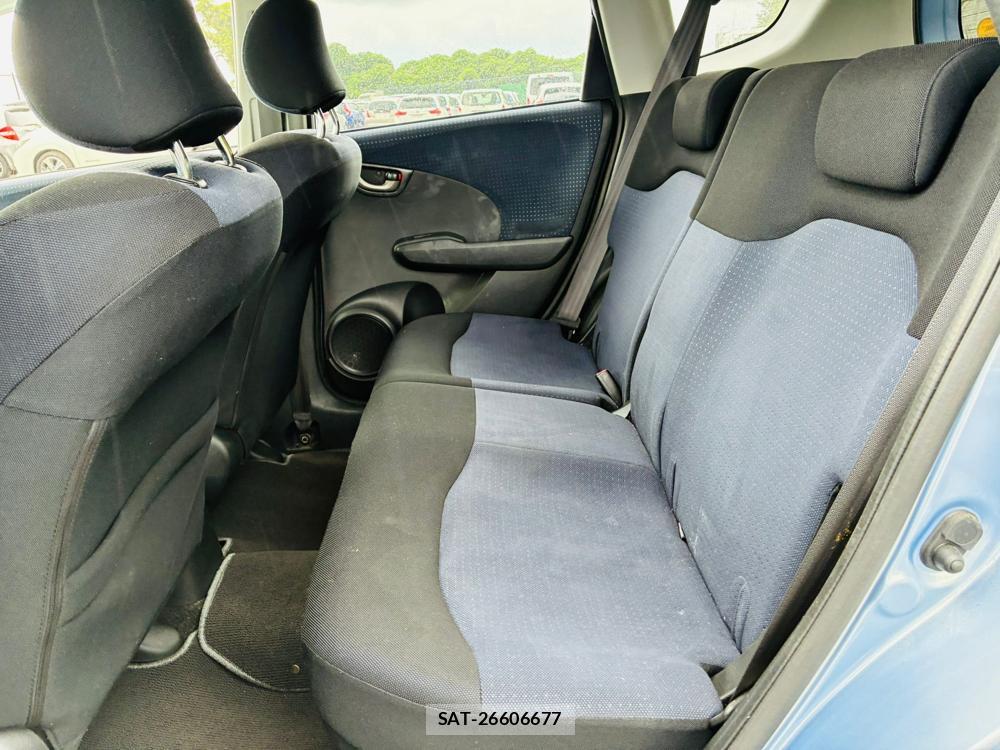 Honda FIT 2009-12 7451020-9
