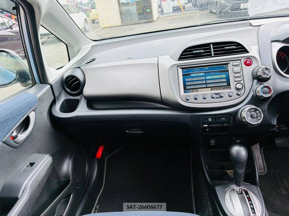 Honda FIT 2009-12 7451020-17