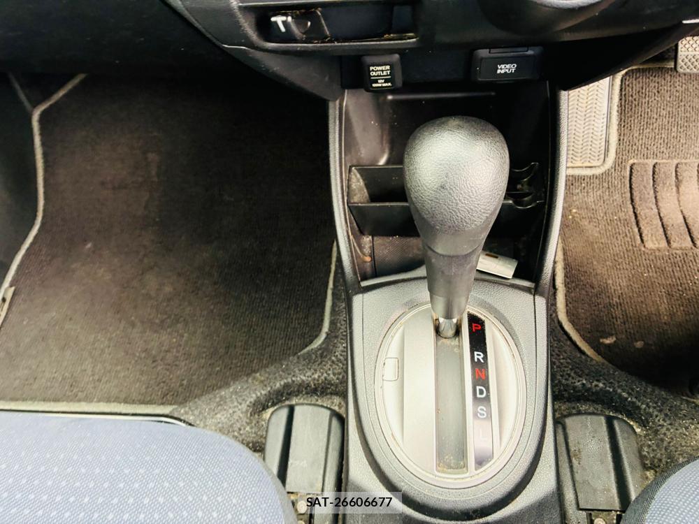 Honda FIT 2009-12 7451020-19