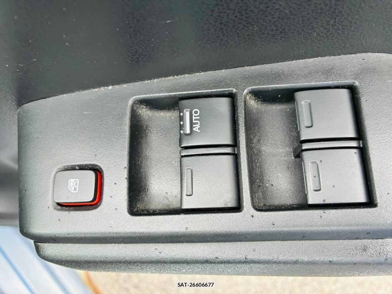 Honda FIT 2009-12 7451020-21