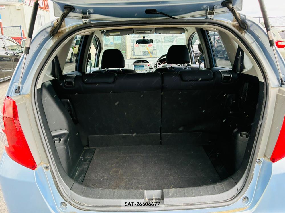 Honda FIT 2009-12 7451020-25