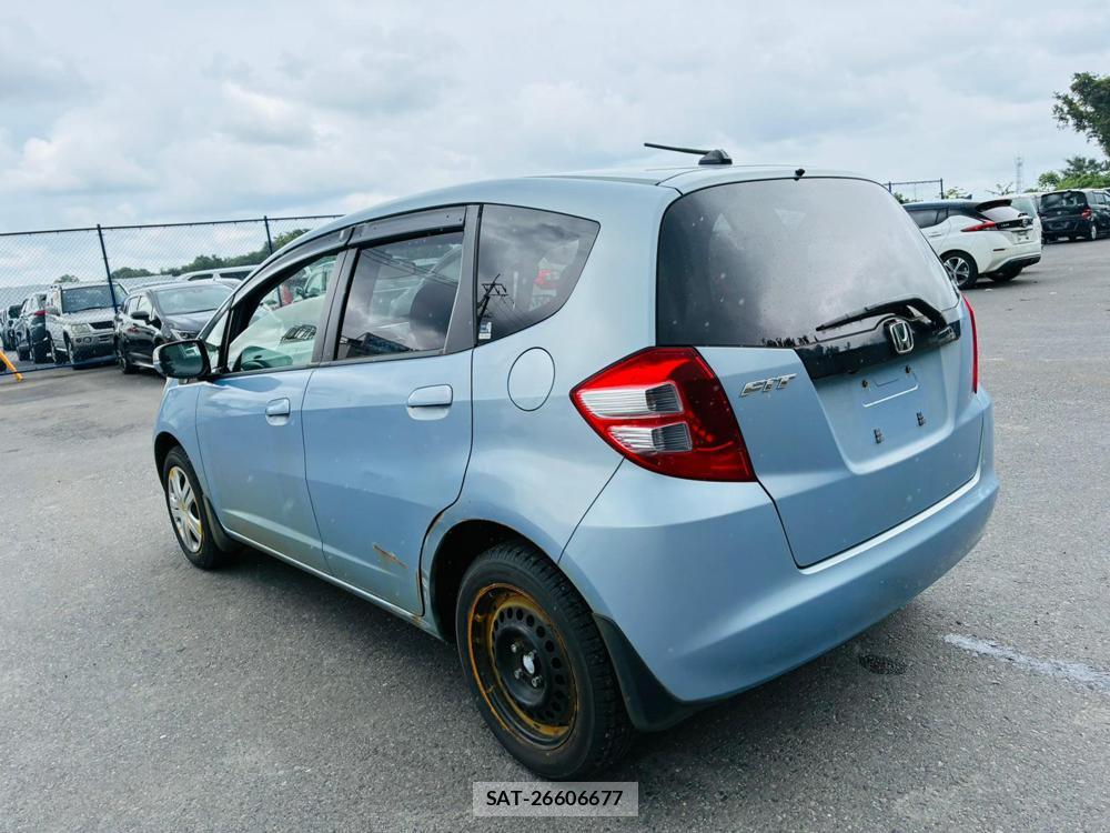 Honda FIT 2009-12 7451020-2
