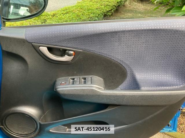 Honda FIT 2008-07 7784899-12