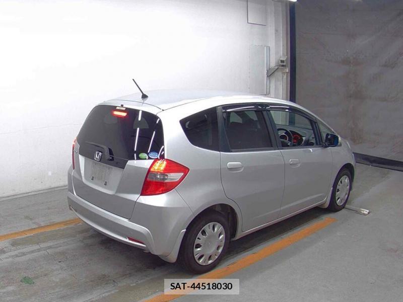 Honda FIT 2011-07 7839252-2