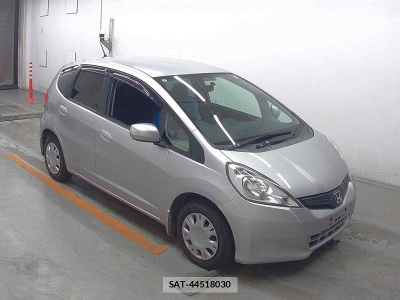 Honda FIT 2011-07 7839252-3