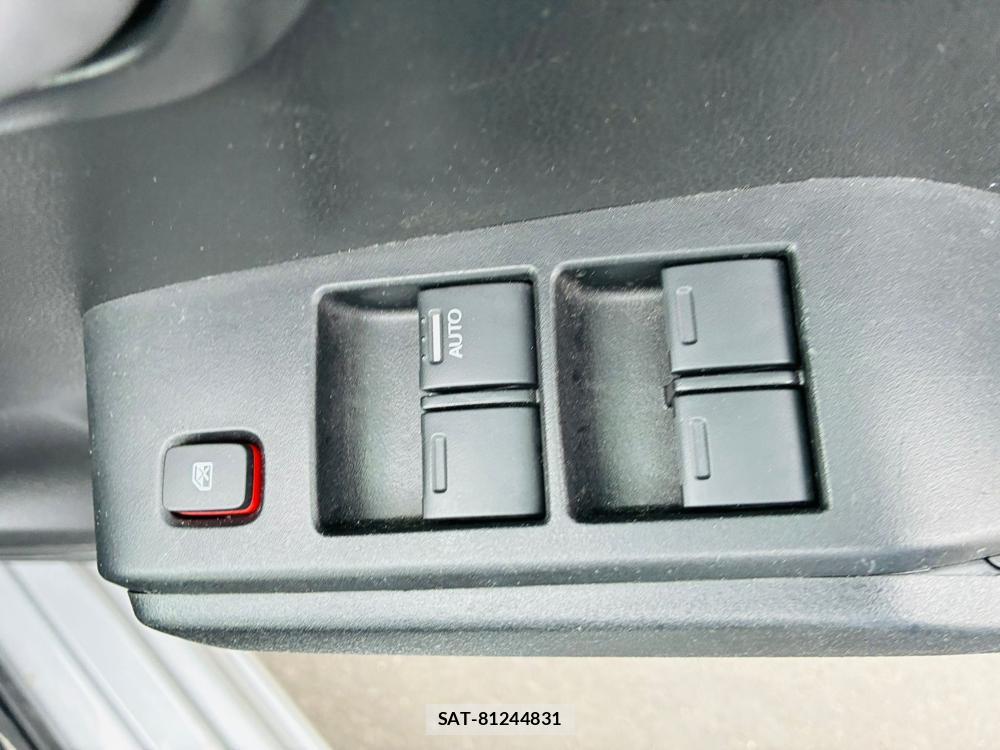 Honda FIT 2010-09 7738871-21